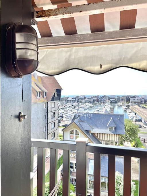 Le Castel 1 C.L.S Deauville Buitenkant foto